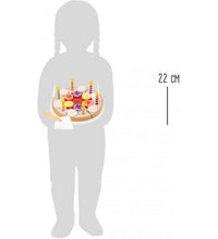 Cuttable Birthday Cake with Candles