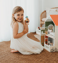 Compact Urban Villa Dollhouse